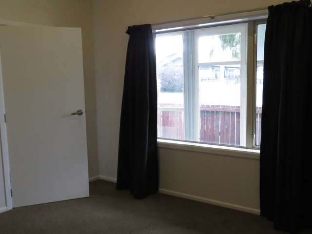 2/33 Radley Street Woolston_3
