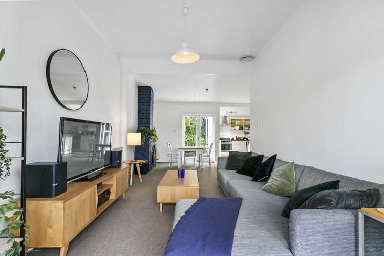 23 Princess Terrace Newtown_3