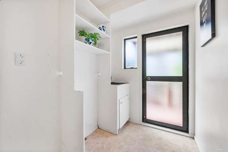 2/24 Selwyn Crescent Forrest Hill_11