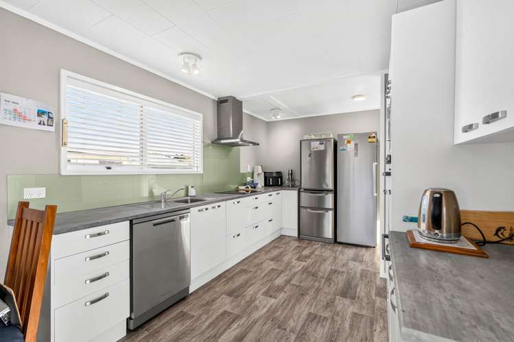 22 Dunlop Crescent Te Aroha_6