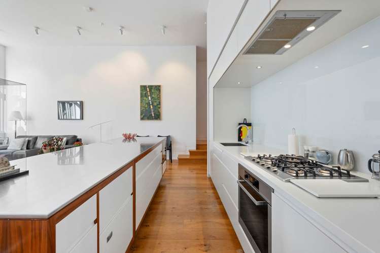 5A/28-36 Wellesley Street East_1