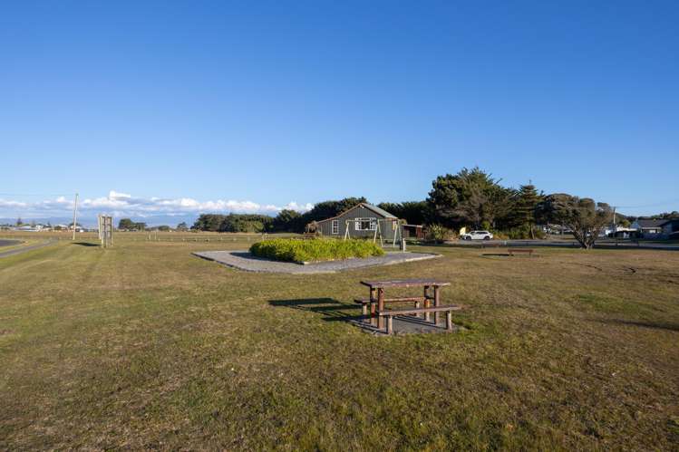 2 Ocean Beach Street Foxton Beach_3