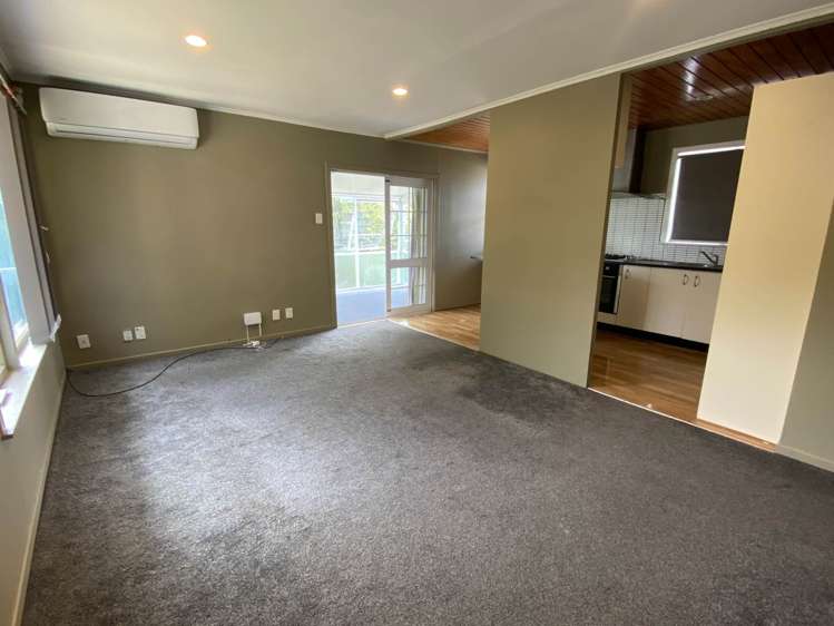 2/15 Gibbs Road Manurewa_3