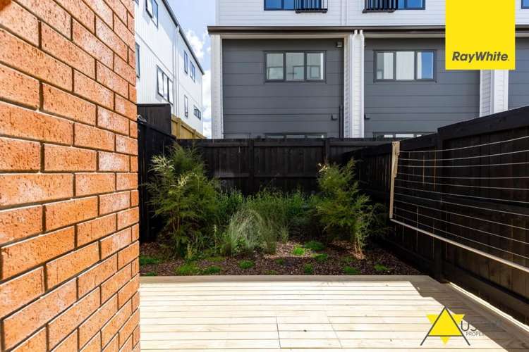  15 Parkwood Avenue Westgate_12