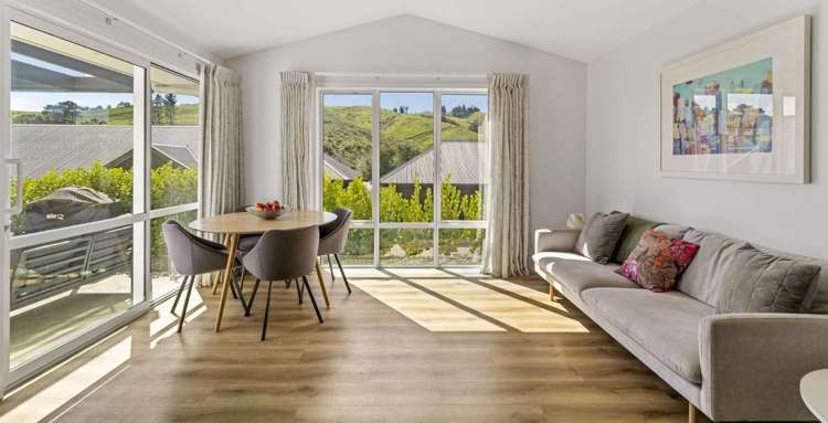 10E Village Lane Stoke_6