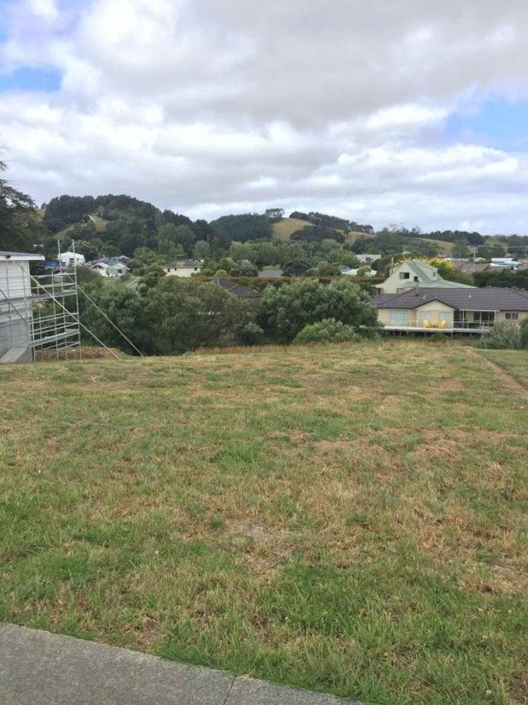 35 Laly Haddon Place Matakana_2