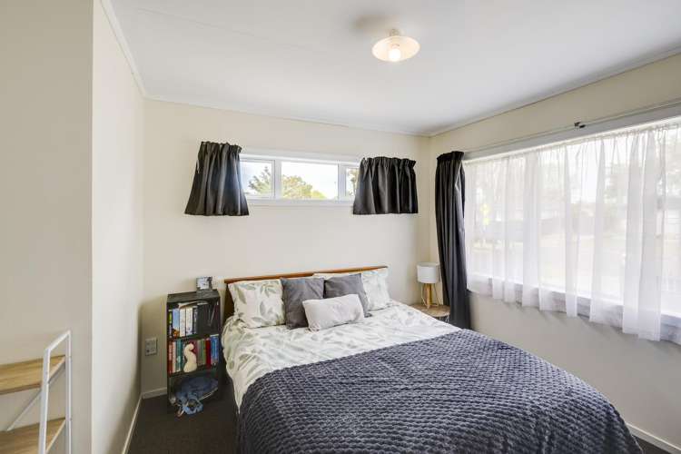 18 Berwick Street Flaxmere_9