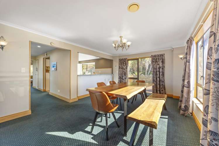 67 Manapouri St Ravensbourne_10