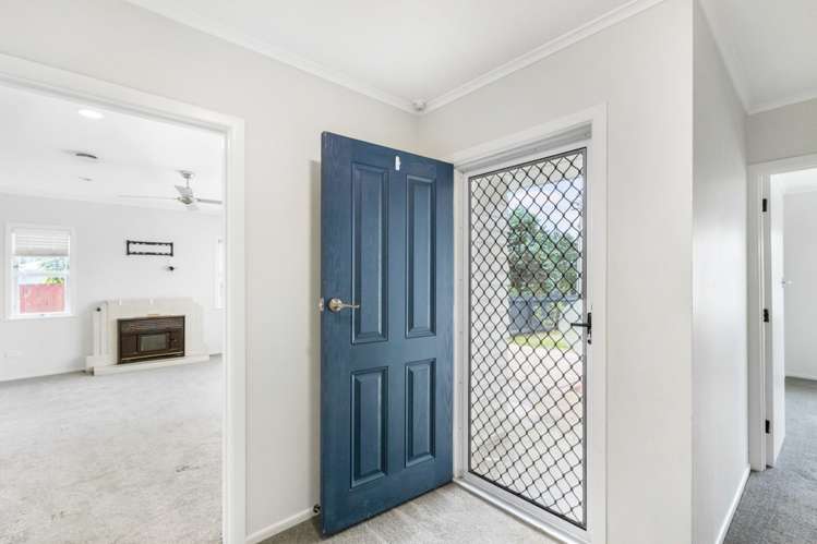 12 Albert Road Kelston_5