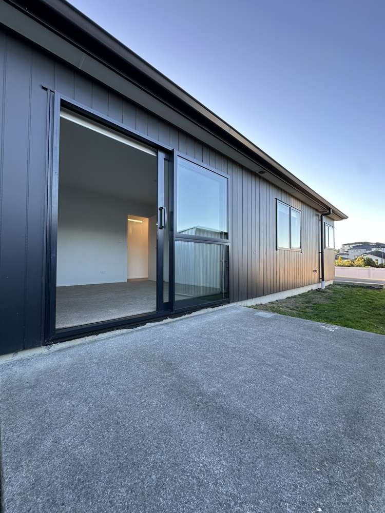 56 Riverhead Point Drive Riverhead_23