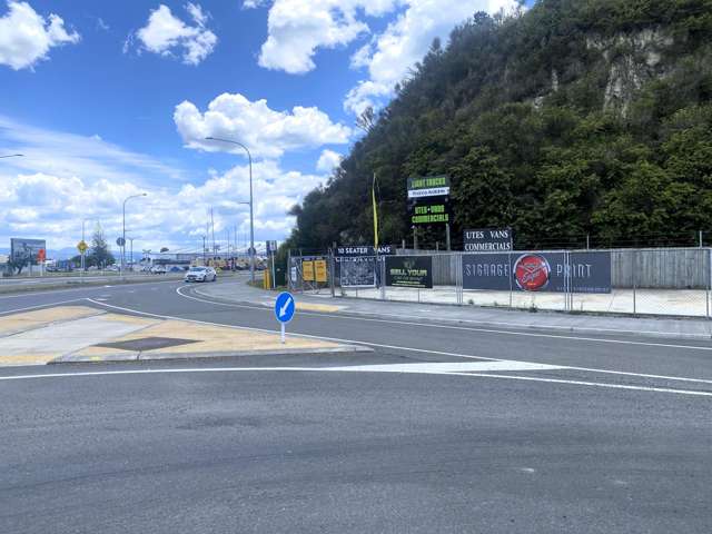 Corunna Bay – for lease or sale