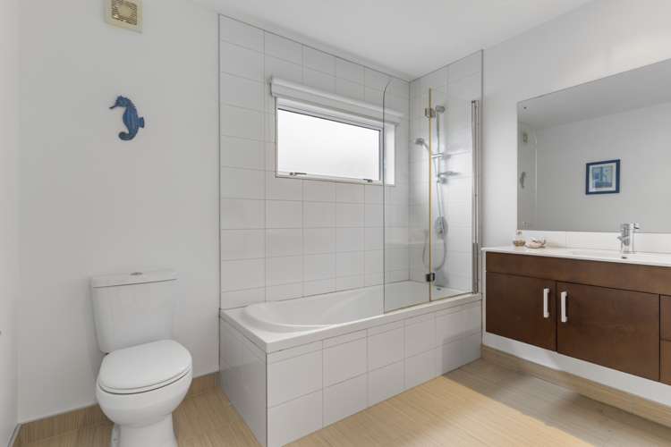 11a William Bayes Place Red Beach_23