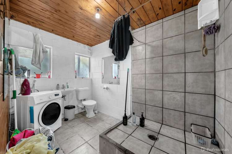 26 Clayton Avenue Otara_14