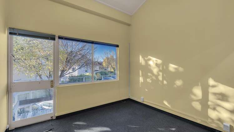 37 Moorhouse Avenue Addington_11