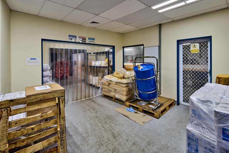 Unit D, 2 Centennial Highway Ngauranga_5