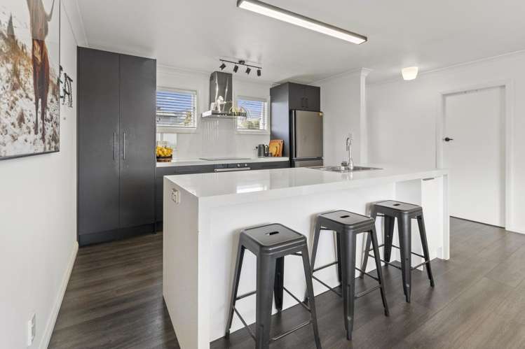 11c Lemari Avenue Stoke_6