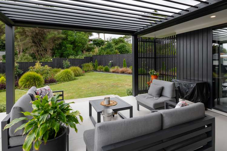 1044 River Road Queenwood_16