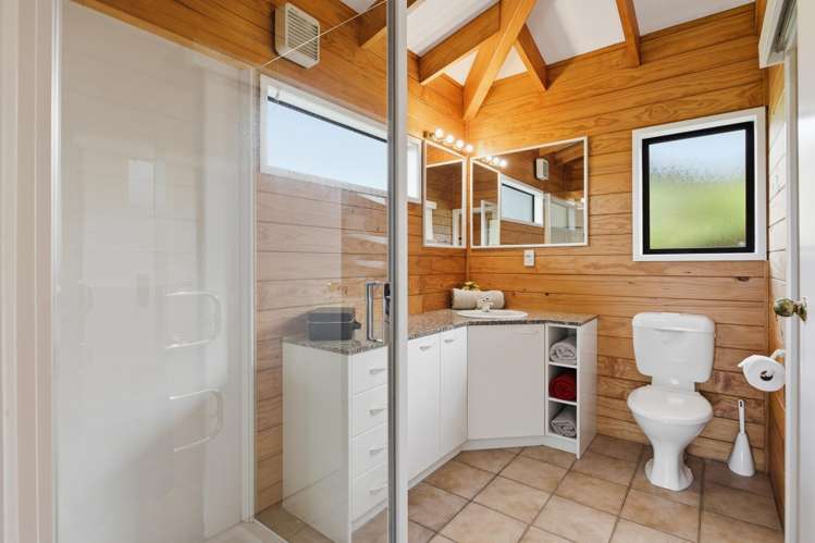 11 Te Mu Road Lake Tarawera_11