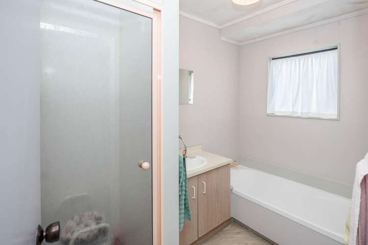 22 Olwyn Green Dinsdale_18