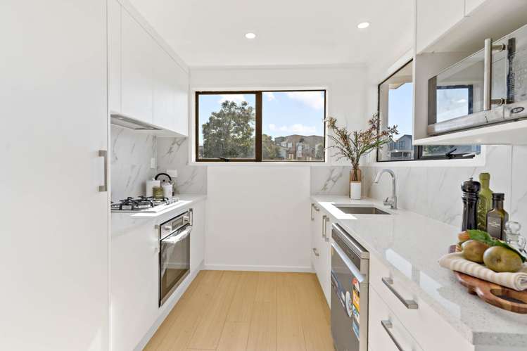9 Massine Place Randwick Park_19