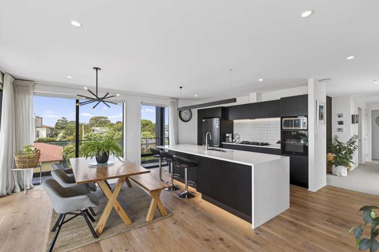 8 Kowhai Street Strandon_13