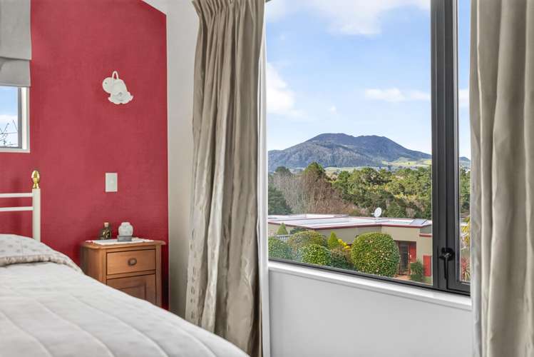 3 Julies Way Rangatira Park_28