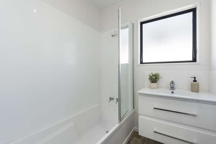 14B Glass Road Mount Roskill_13
