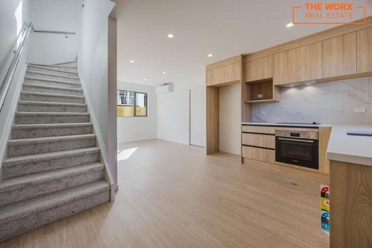 2/10 Richard Road Mangere_6
