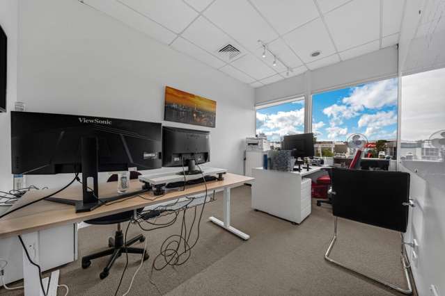 9/38 William Pickering Drive Albany_3