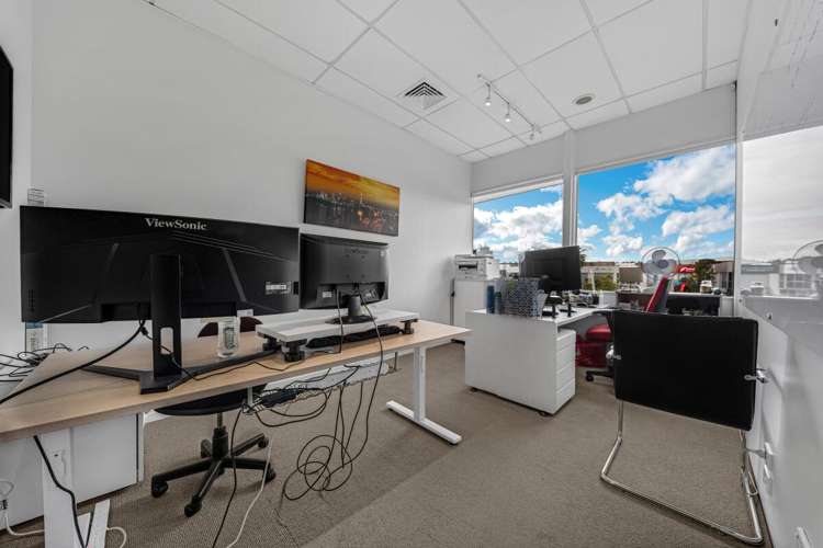 9/38 William Pickering Drive Albany_3