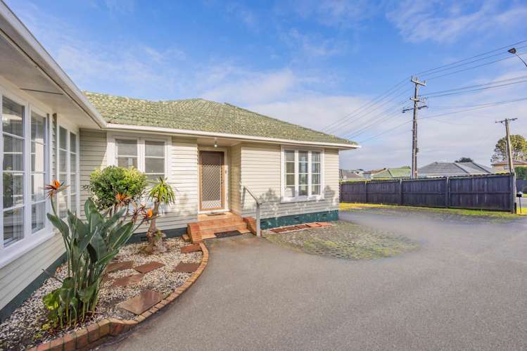 54 Hayr Road Three Kings_4