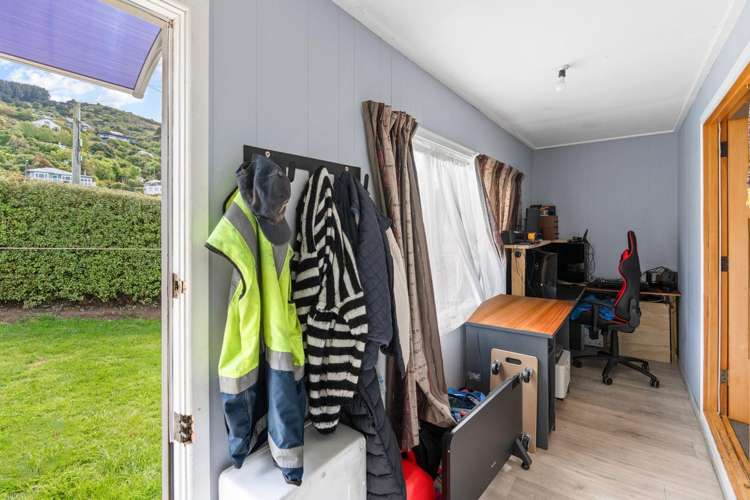 7 Athol Place Ravensbourne_12