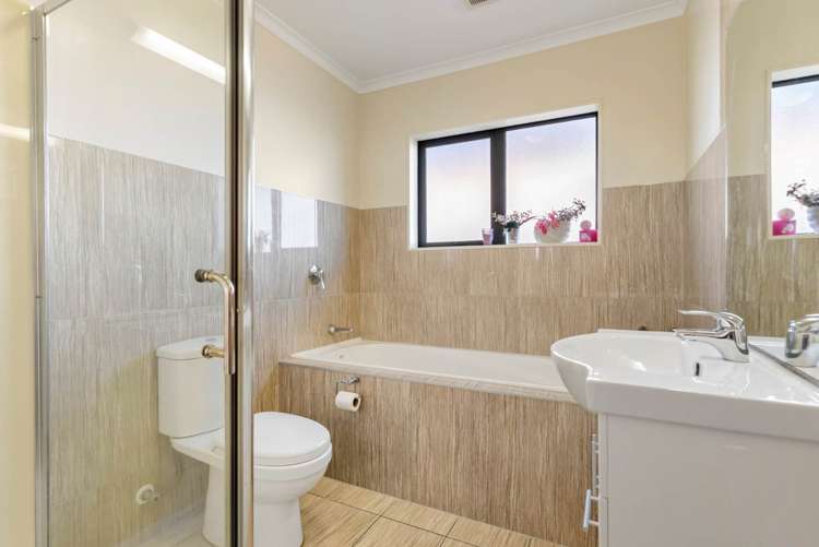 156 Keri Vista Rise Papakura_12