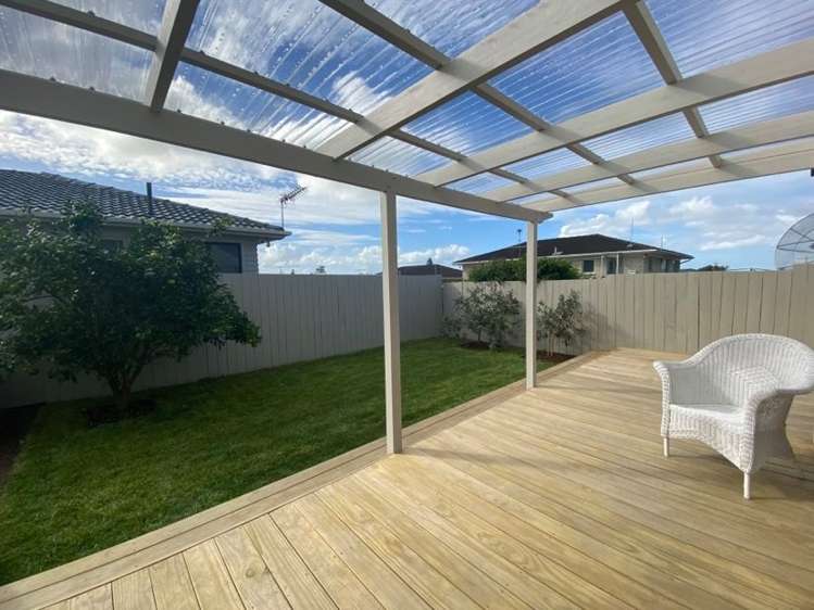 24a Bodi Place Te Atatu South_6