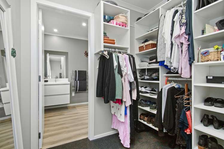 24 Brian Hughes Road Wainuiomata_13