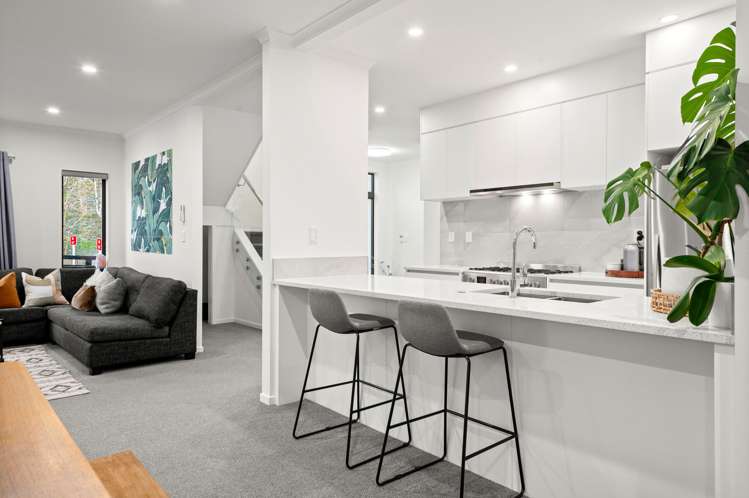19 & 19A Annebrook Road_5