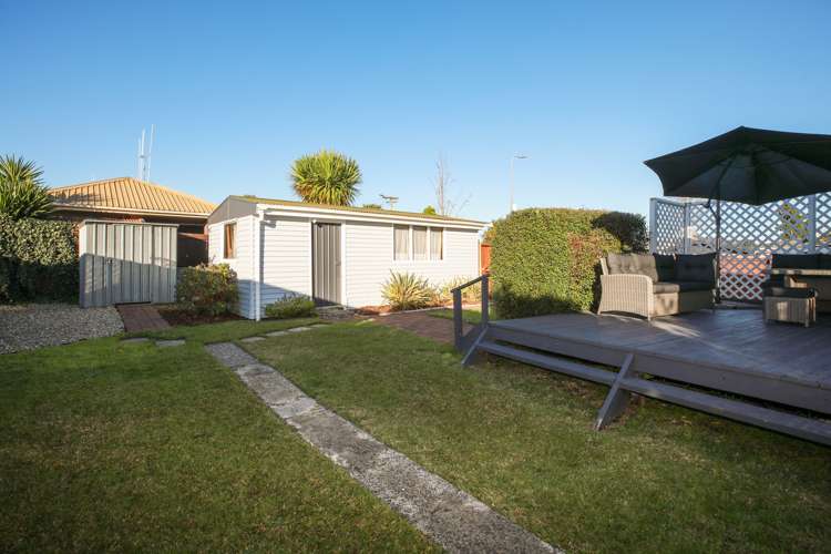 22 Joanna Place Deanwell_15