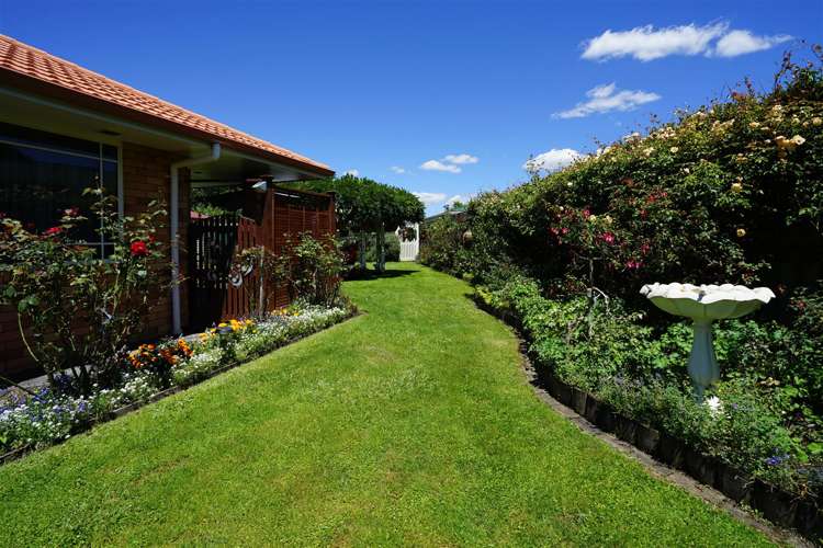 8 Button Lane Taupiri_17