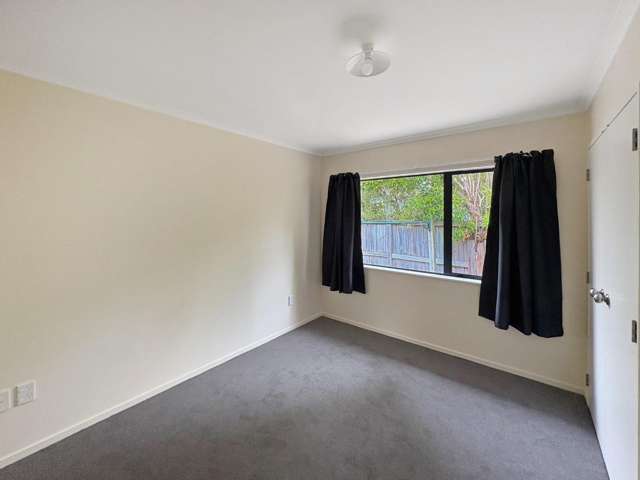 25A Vernon Avenue 10930_4
