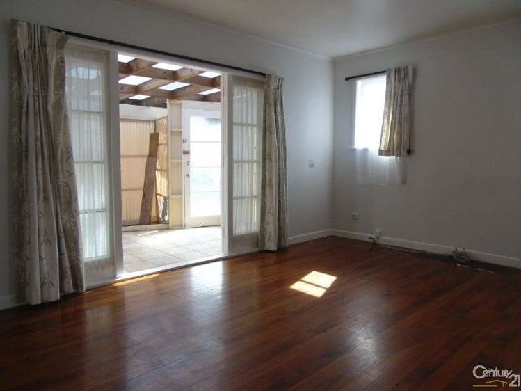 172 Russell Road Manurewa_6