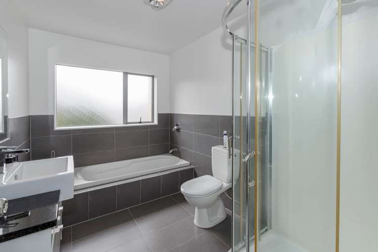 65 Lake Panorama Drive Henderson_16