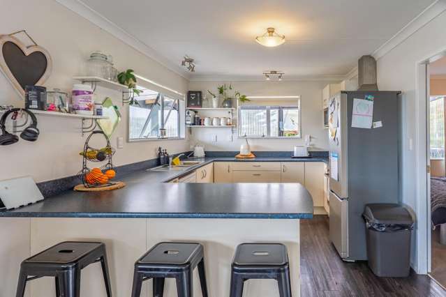 75 Atkinson Avenue Otaki Beach_4