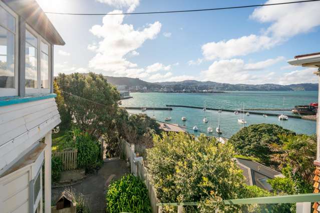 4 x FLAT MT VICTORIA MULTI INCOME