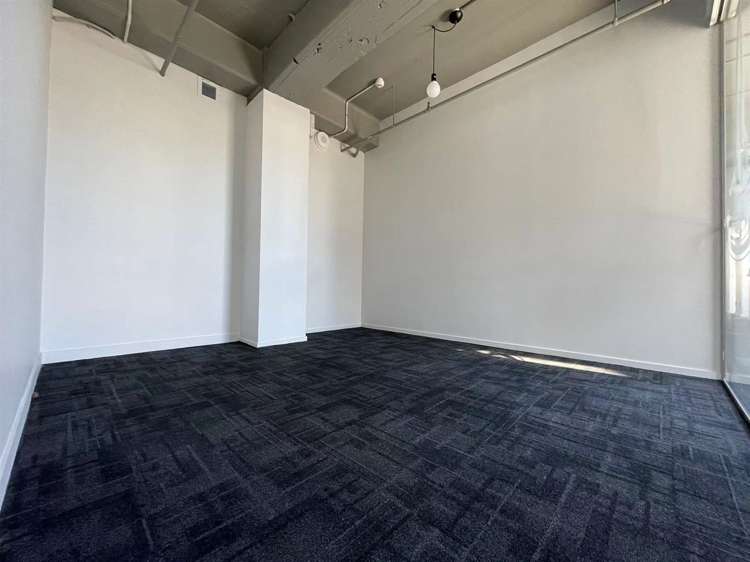 Level 1/88 Broadway_0