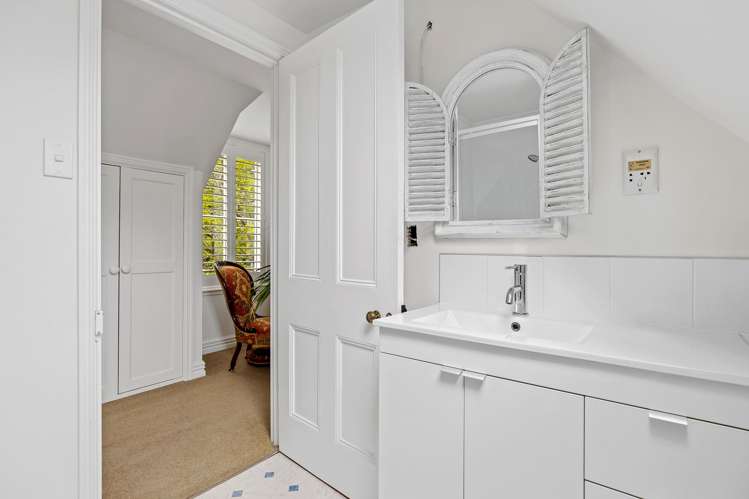 211 Summerhill Road Cust_25