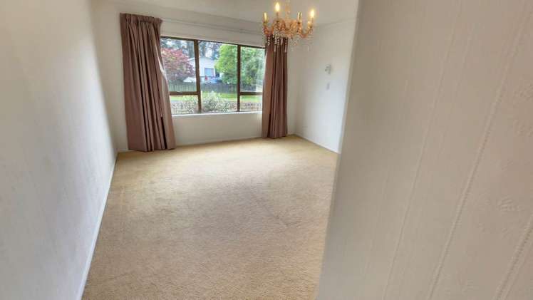 27 Seaward Place Wattle Downs_16