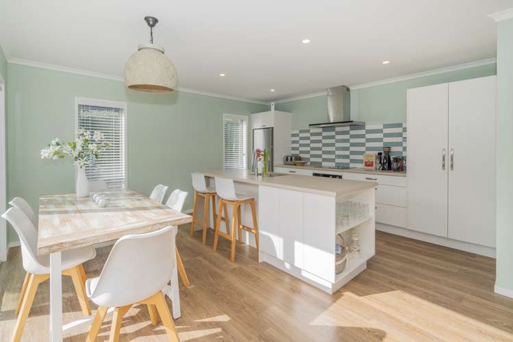 592 Waterways Parade Pauanui_2