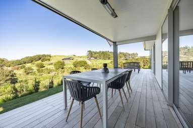 53 Robert Hastie Drive_3