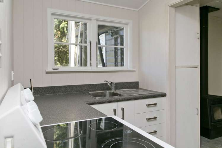 654b Tukairangi Road Kinloch_9