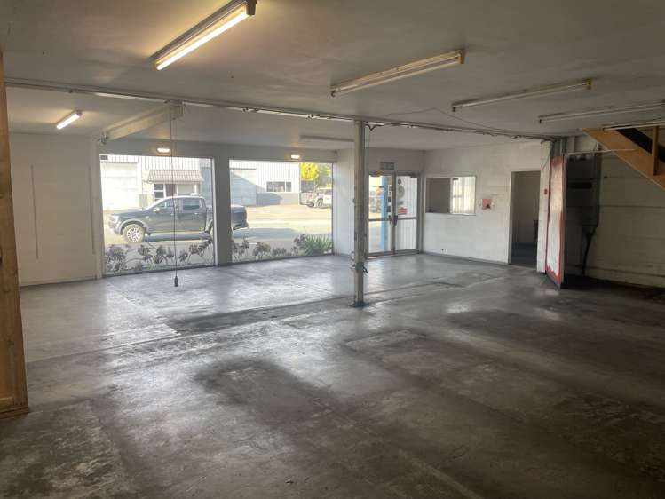 28 Montgomery Crescent Clouston Park_6